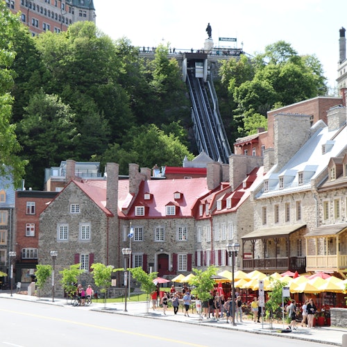 Hop-on-Hop-off-Touren durch Québec