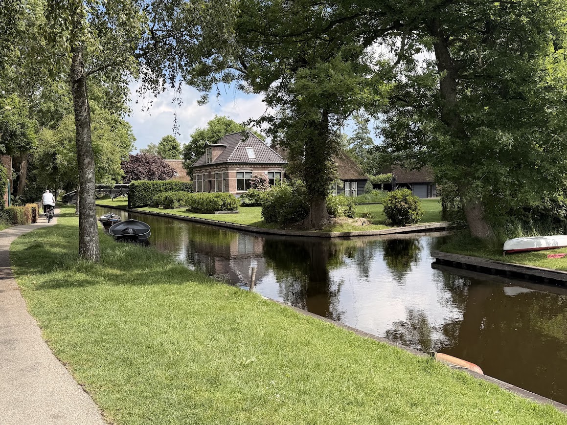 Canais de Giethoorn