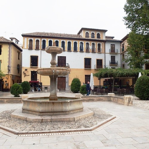 Paseo de los Tristes