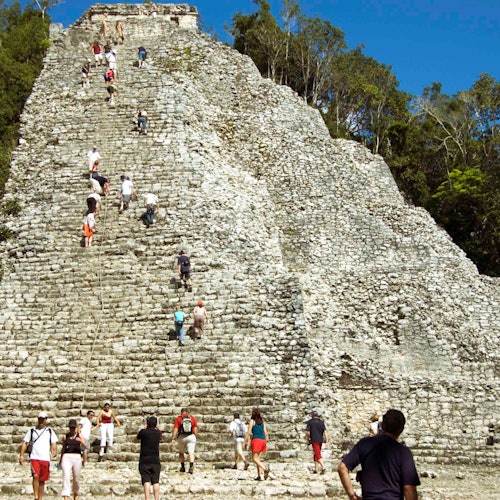 Yacimiento arqueológico de Cobá