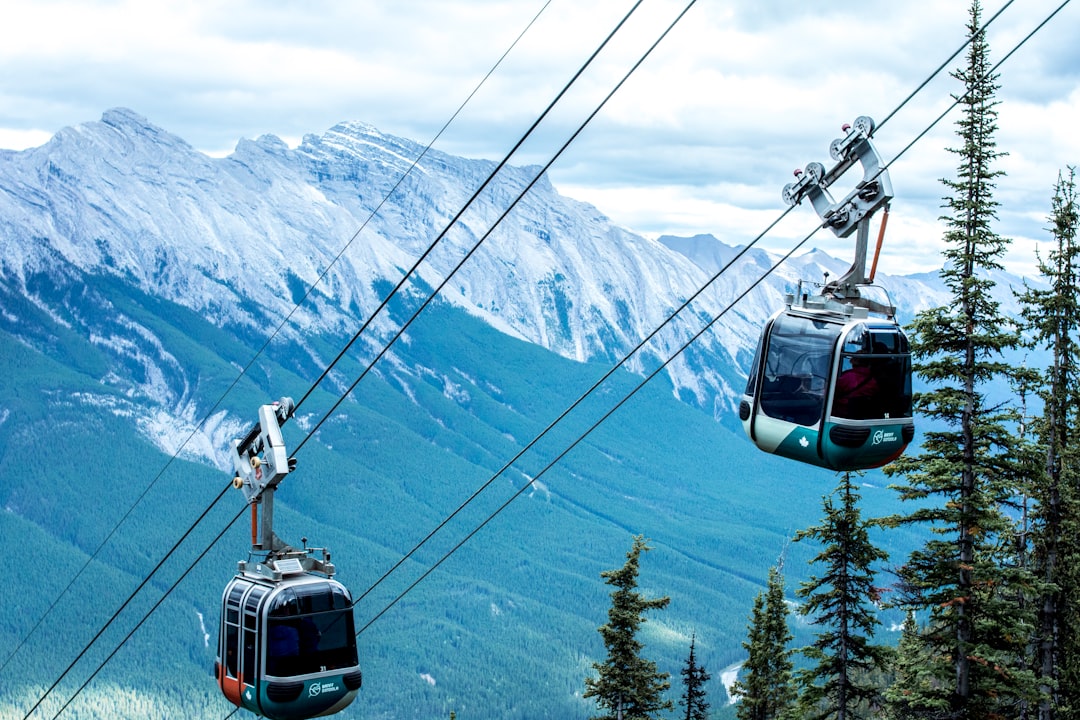 Peak 2 Peak Gondola