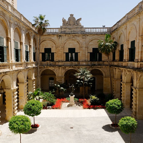 Innenhof des Großmeisterpalastes