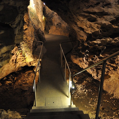 Pálvölgyer Höhle