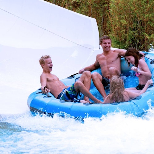Hurricane Harbor Los Angeles